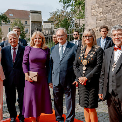 Begrüßung der Ehrengäste in Magdeburg auf dem roten Teppich