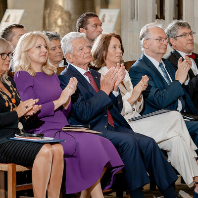 Präsidentin &#268;aputová, Joachim Gauck, Barley und Haseloff im Magdeburger Dom