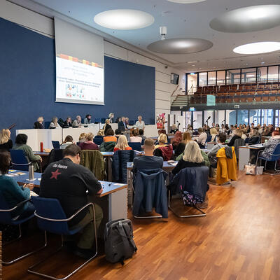 Foto der Veranstaltung der im Kinderschutz tätigen Fachkräfte am 29.11.2023 im Rathaus