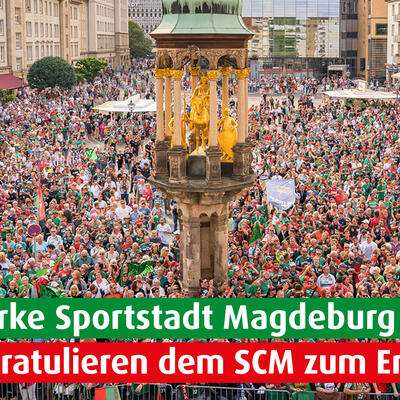Fans des SC Magdeburg auf dem Alten Markt