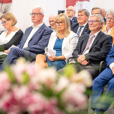 Gäste der Veranstaltung zur Verleihung der Ehrennadel des Landes Sachsen-Anhalt