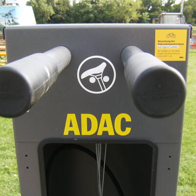 Erste ADAC Radservice-Station für Magdeburg eröffnet