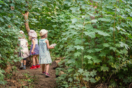 Familienwanderung durch den Herrenkrug