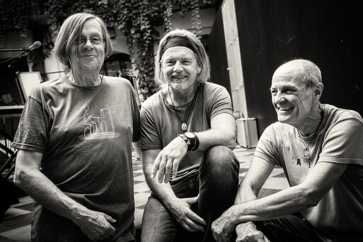 Bild vergrößern: Das Paul Bartsch Akustik Trio