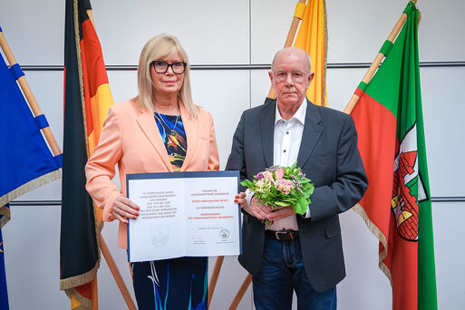 Magdeburgs Oberbürgermeisterin Borris und Ehrenstadtrat Mewes