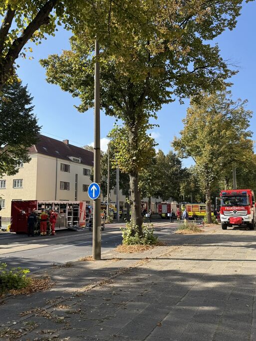Bild vergrößern: Gefahrstoffeinsatz Harbker Straße